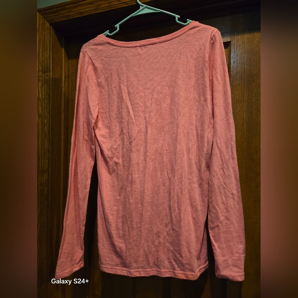 Pink V-Neck Long Sleeve Top - Picture 13 of 13